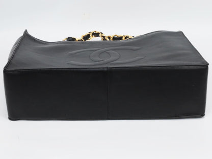 CHANEL Giant Chain Tote No. 3 Shoulder Bag
