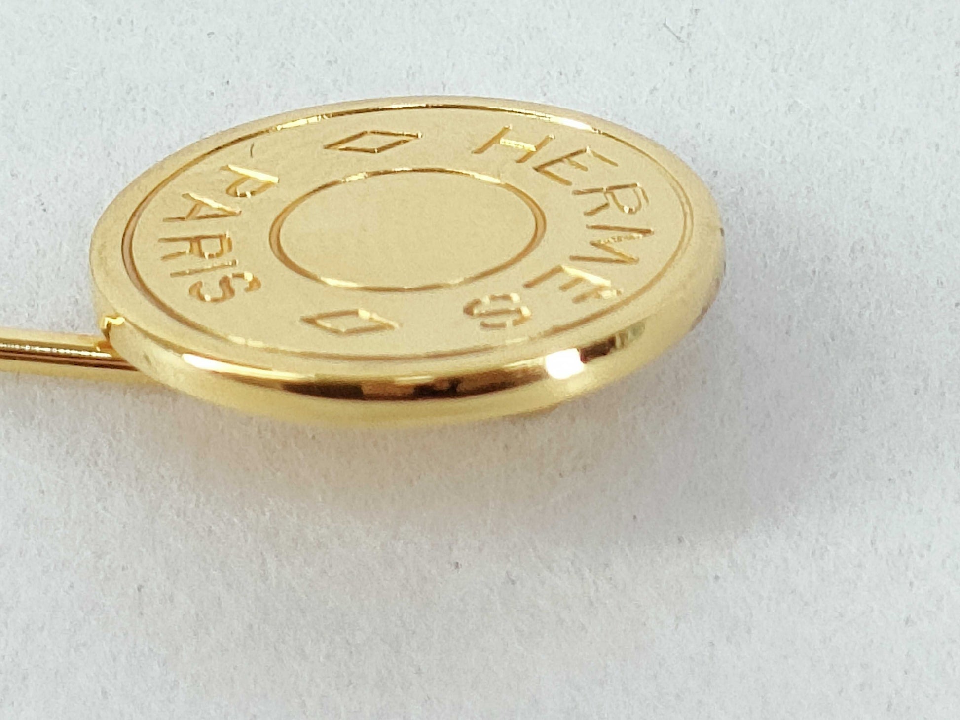 HERMES/Pin Brooch/Serie/GP/Gold Color Brooch