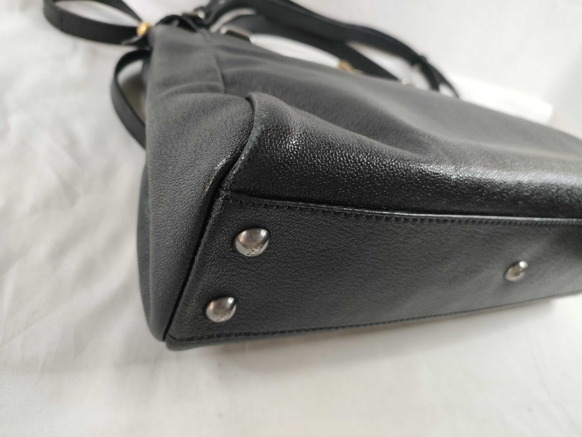 FENDI Peekaboo Leather 2-Way Shoulder Bag