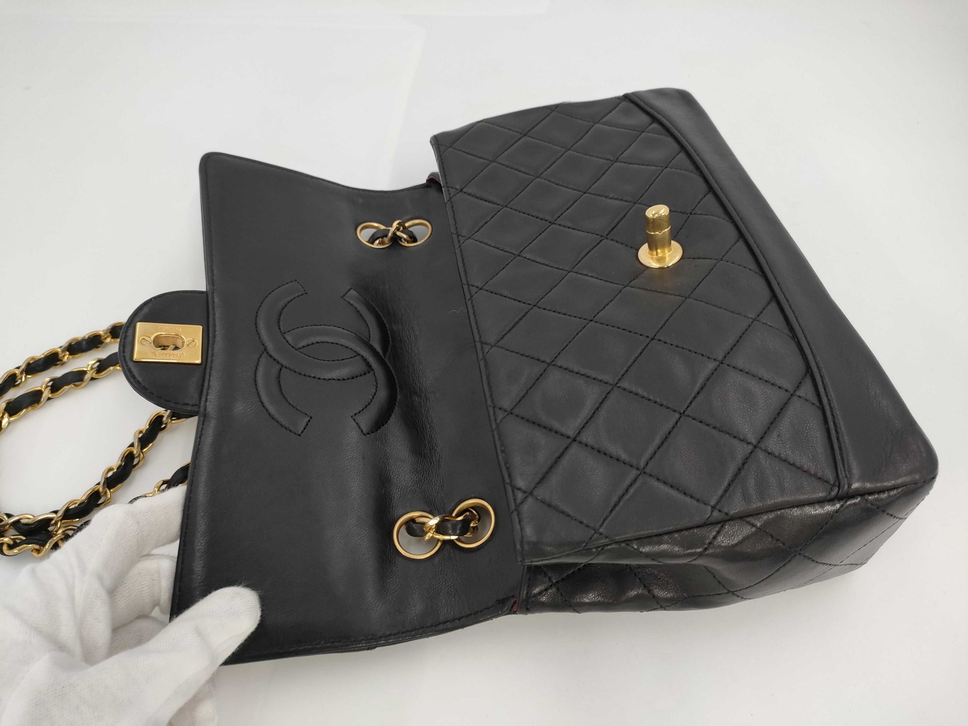 CHANEL Shoulder Bag Black