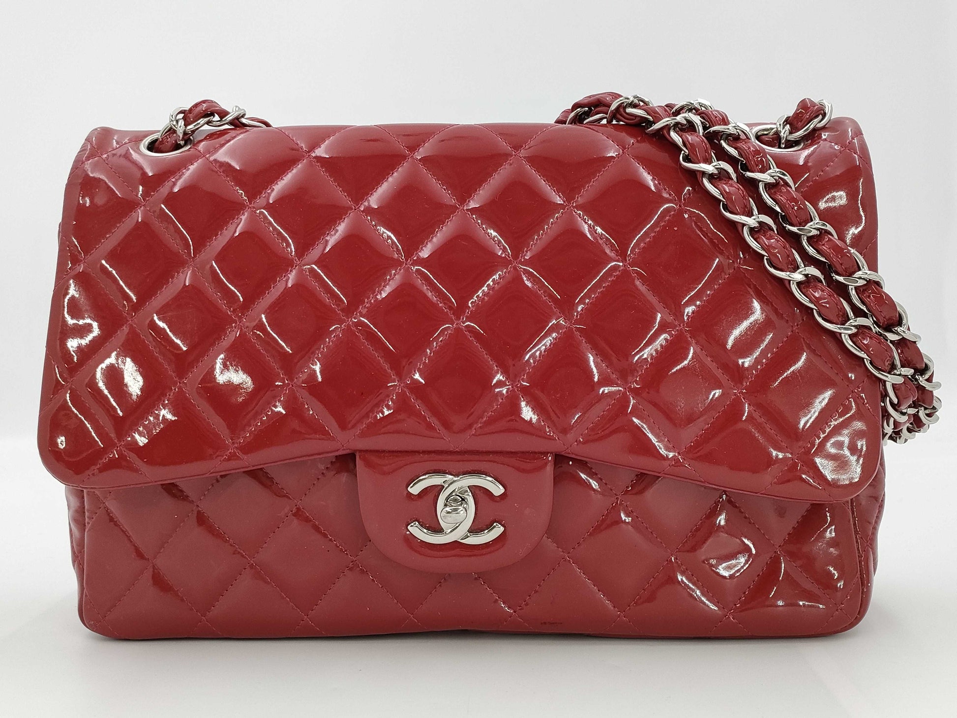 CHANEL Matelasse Shoulder Bag