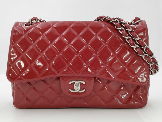 CHANEL Matelasse Shoulder Bag