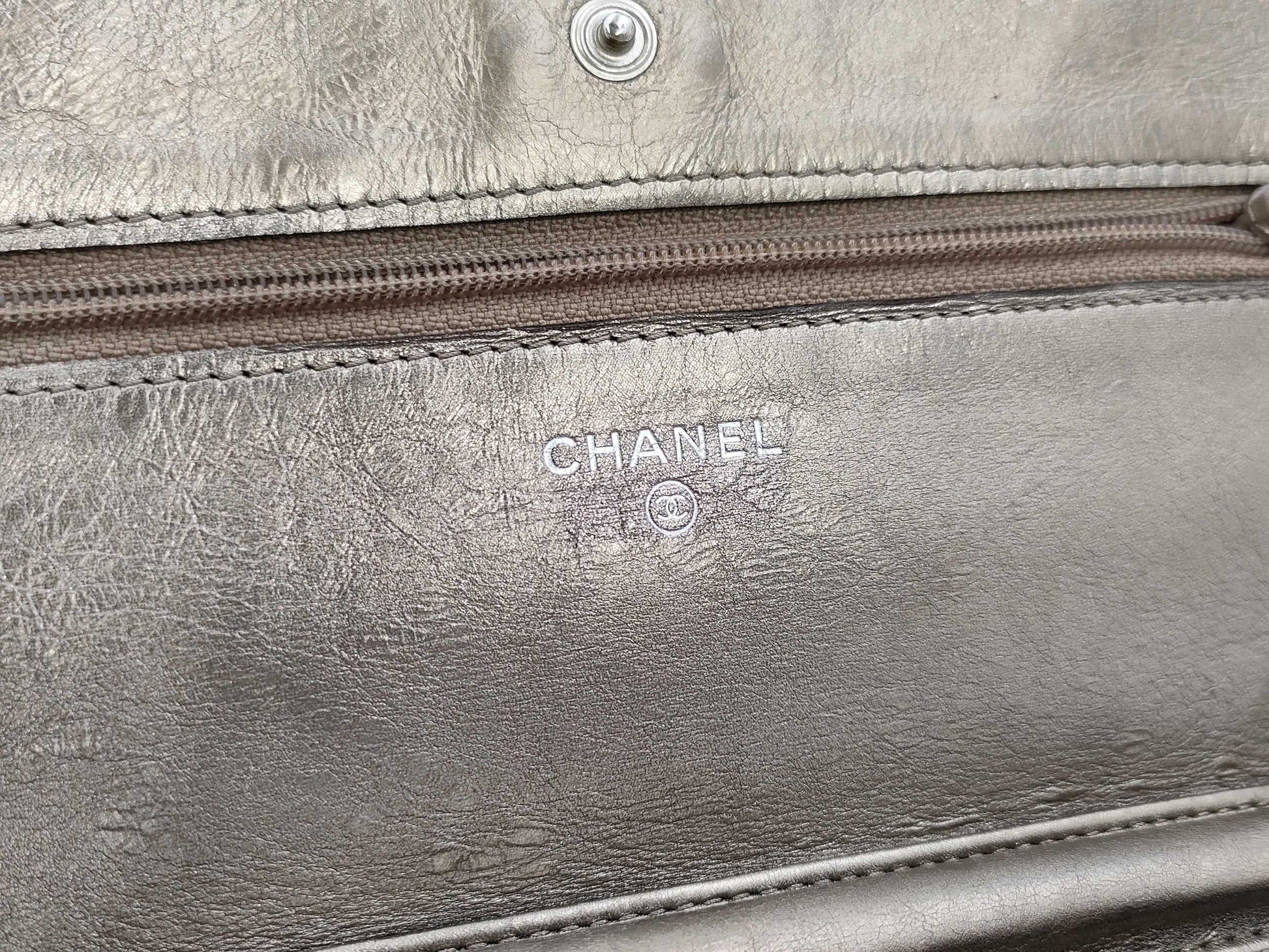 CHANEL Matelasse Chain Shoulder Bag