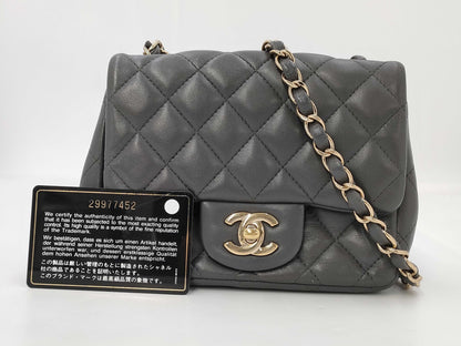 CHANEL Matelasse Shoulder Bag Shoulder Bag