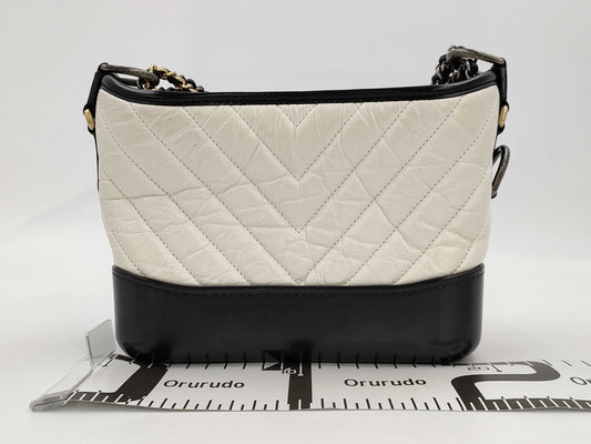 CHANEL Gabrielle de Chanel Small Hobo Shoulder Bag A91810 White x Black 27 Series Shoulder Bag