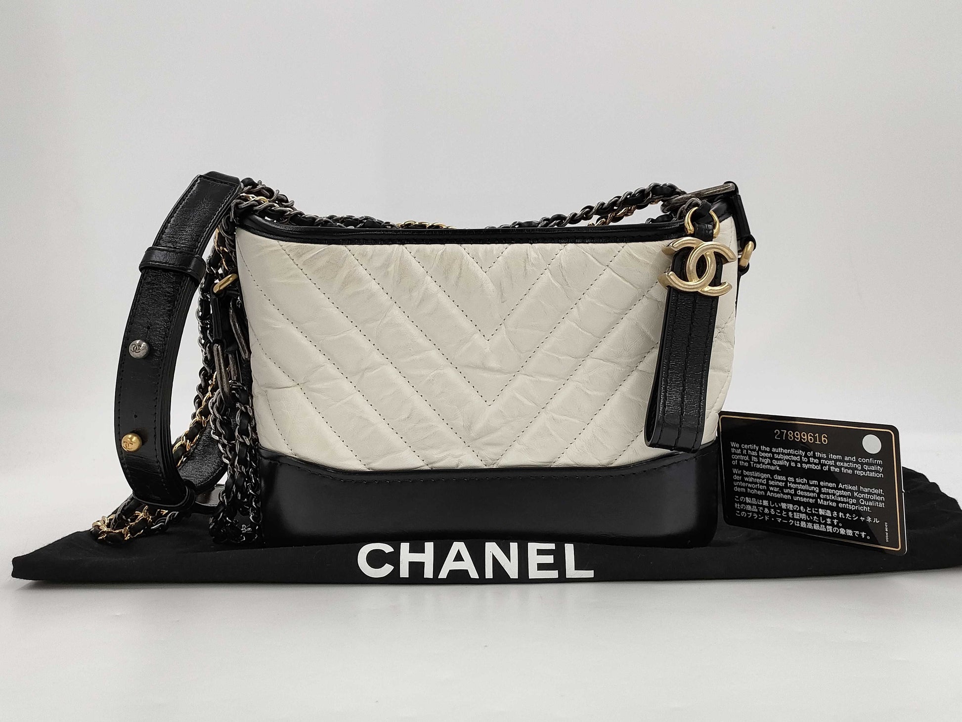 CHANEL Gabrielle de Chanel Small Hobo Shoulder Bag A91810 White x Black 27 Series Shoulder Bag