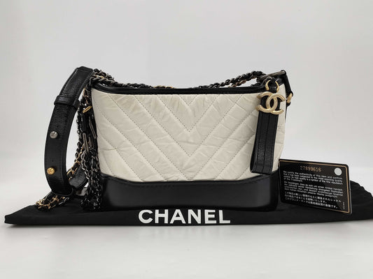 CHANEL Gabrielle de Chanel Small Hobo Shoulder Bag A91810 White x Black 27 Series Shoulder Bag