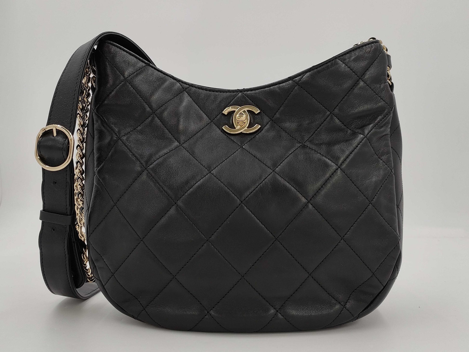 CHANEL Chain Shoulder Bag Hobo Bag Matelasse Lambskin Black Shoulder Bag