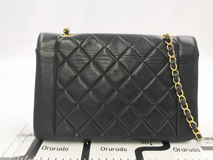 CHANEL Diana Matelasse Chain Shoulder Bag in Black with Turnlock closure