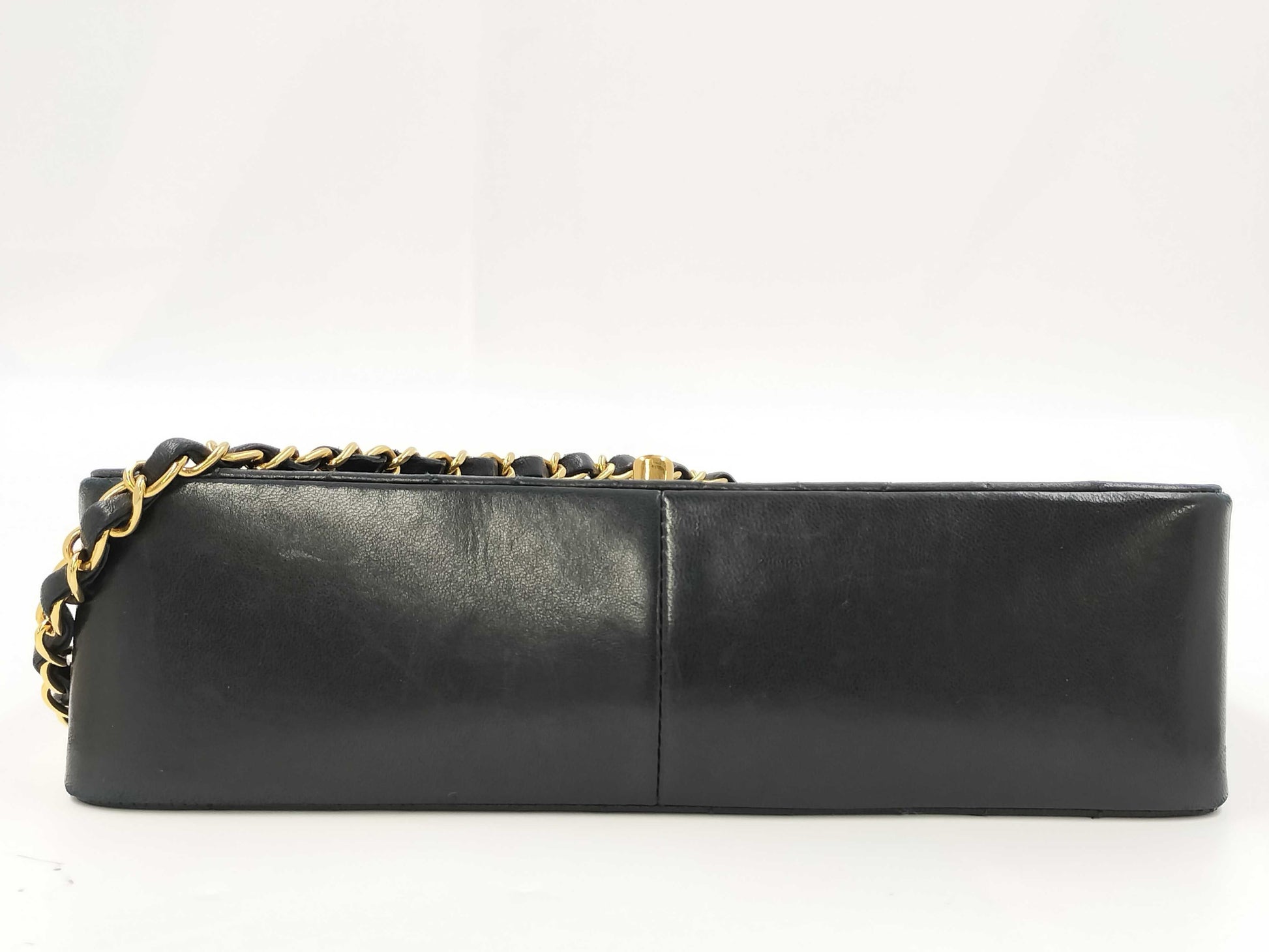 CHANEL Diana Matelasse Chain Shoulder Bag in Black with Turnlock closure