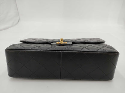 CHANEL shoulder bag