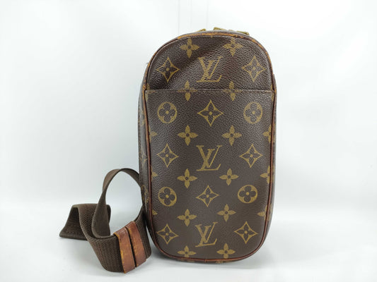 LOUIS VUITTON Monogram Louis Vuitton Pochette Ganju Body Bag Shoulder Bag
