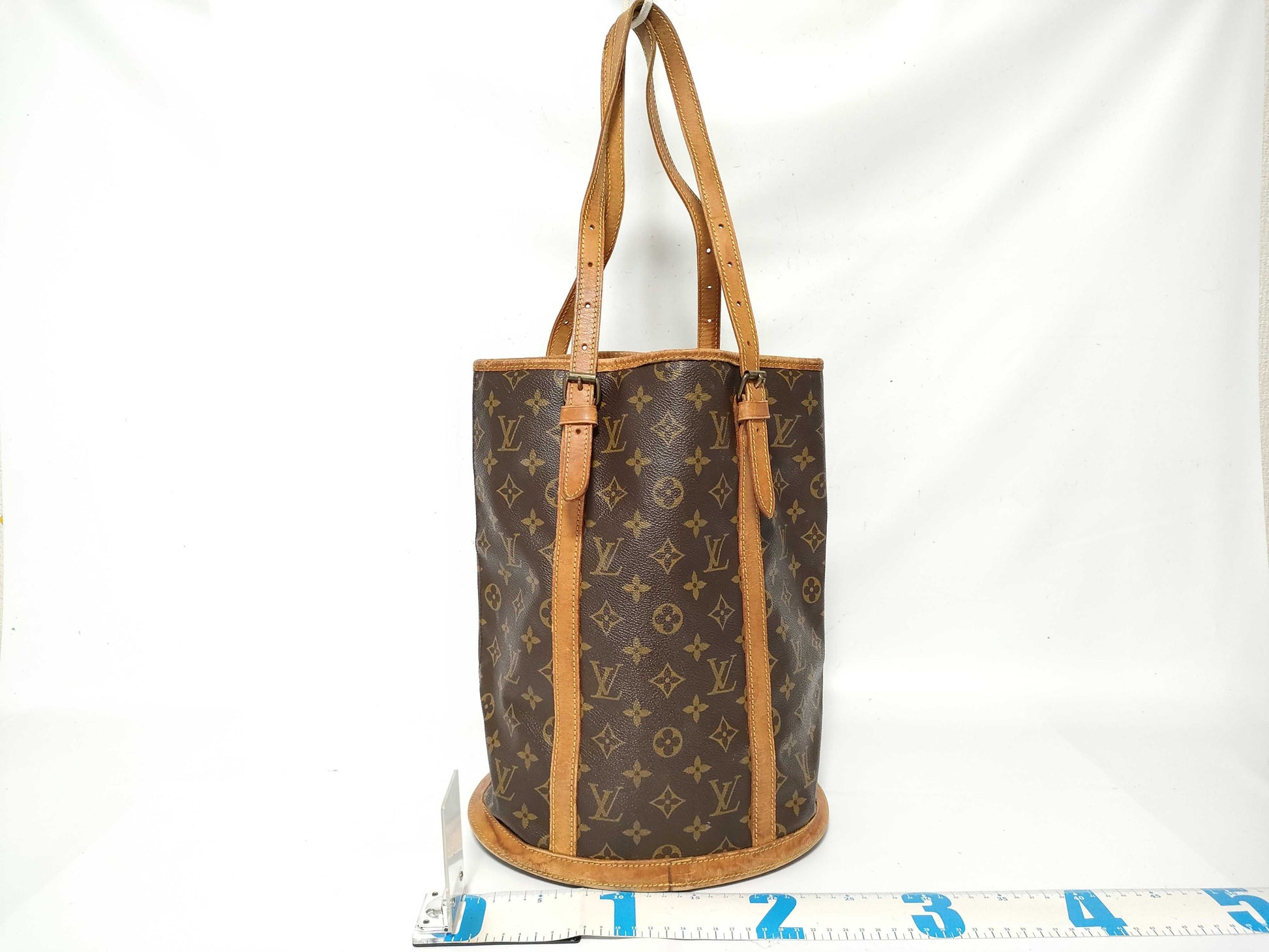 LOUIS VUITTON Monogram Shoulder Bag