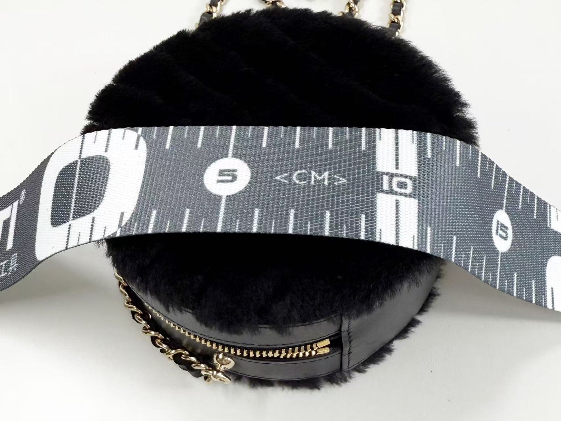 CHANEL Black Fur and Leather Round Pouch, 12cm Wide, Approximately 28 Series [Includes Dust Bag and Sticker], Gold Hardware, Shoulder Bag, 28970939