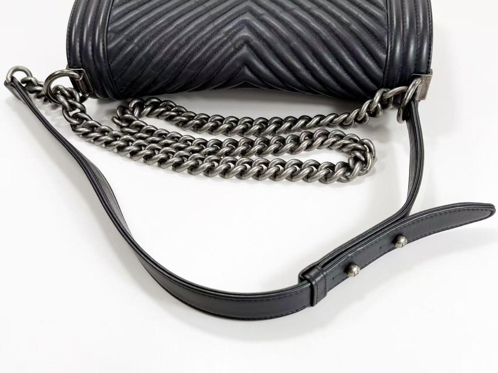 CHANEL Boy Chevron Wrinkled Shoulder Bag, W25cm, Approx. 20s, Vintage S Hardware, Dark Color, with Seal, 20772622