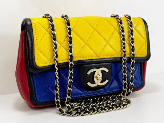 CHANEL Mini Matelasse Shoulder Bag, 20cm Wide, Tricolor, Double Chain, 18th Series, Vintage G Hardware, Seal Included, 18028601