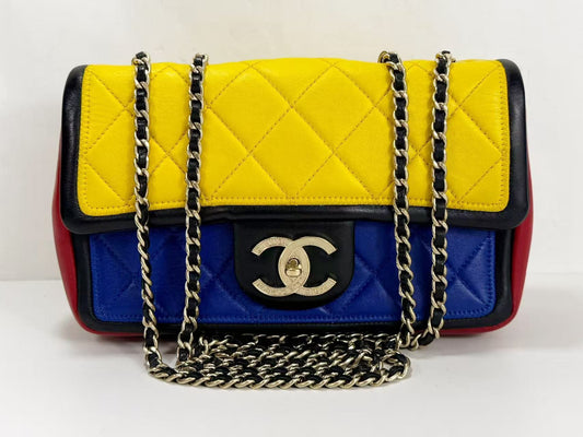 CHANEL Mini Matelasse Shoulder Bag, 20cm Wide, Tricolor, Double Chain, 18th Series, Vintage G Hardware, Seal Included, 18028601