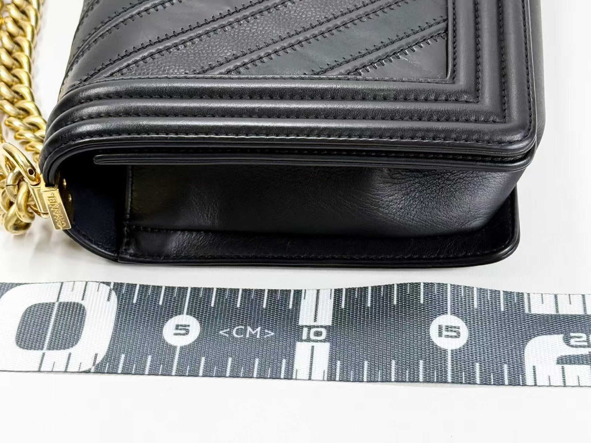 CHANEL Black Boy Patchwork Chevron Shoulder Bag, W28cm, Approx. 22nd Series [G Card and Sticker Included] Vintage G Hardware, 22323003