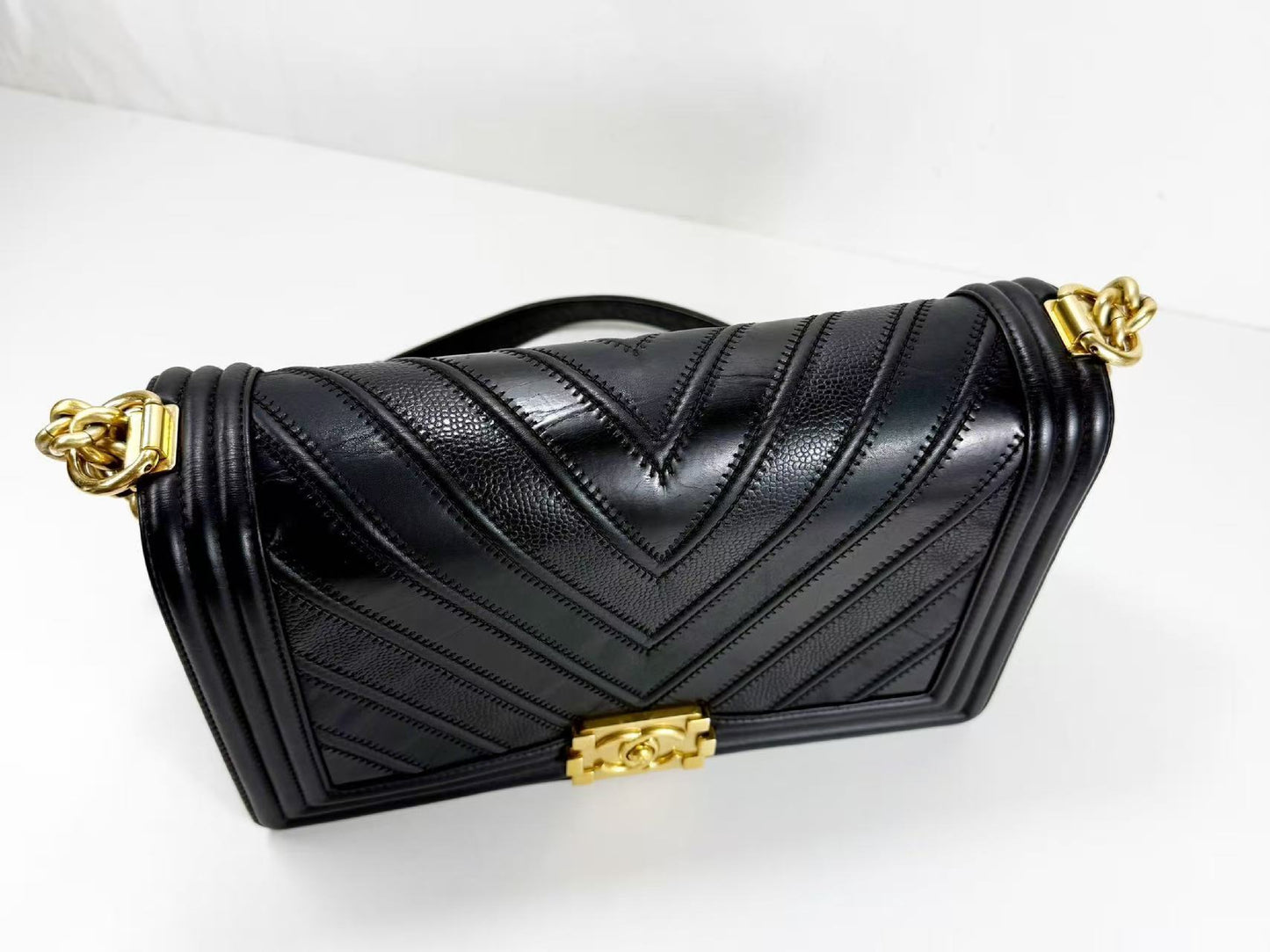CHANEL Black Boy Patchwork Chevron Shoulder Bag, W28cm, Approx. 22nd Series [G Card and Sticker Included] Vintage G Hardware, 22323003