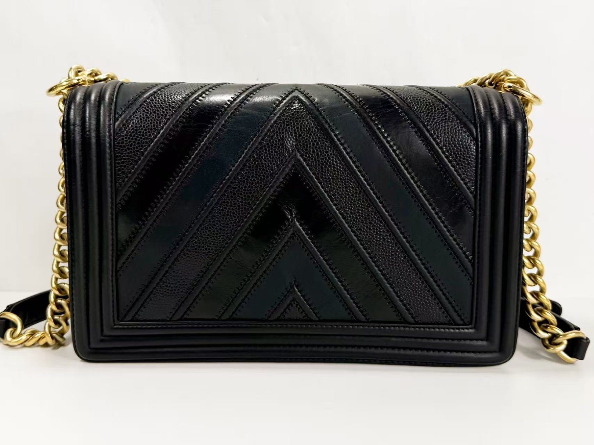 CHANEL Black Boy Patchwork Chevron Shoulder Bag, W28cm, Approx. 22nd Series [G Card and Sticker Included] Vintage G Hardware, 22323003