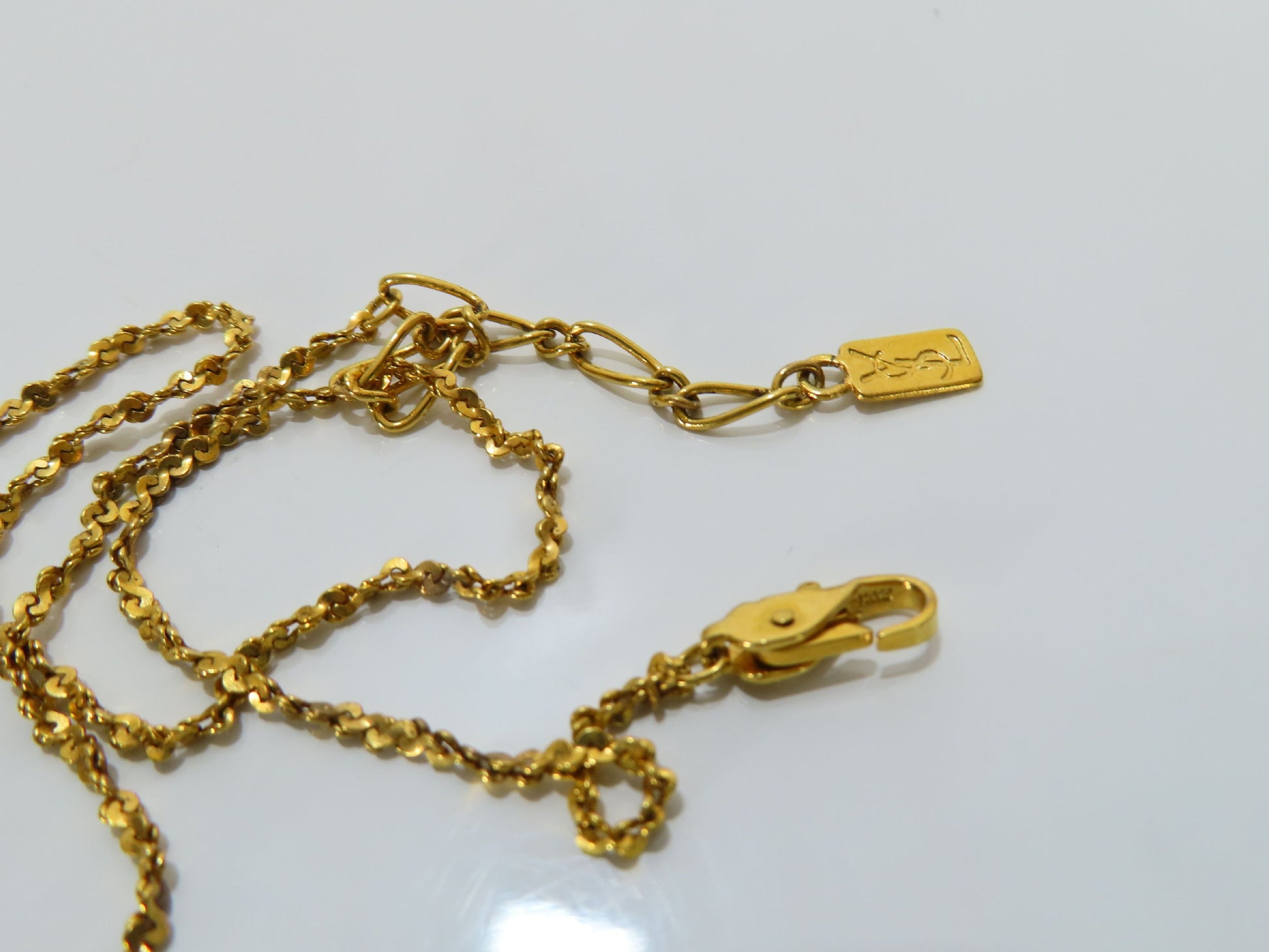Yves Saint Laurent SAINT LAURENTYSL NC Large Faux Pearl Necklace