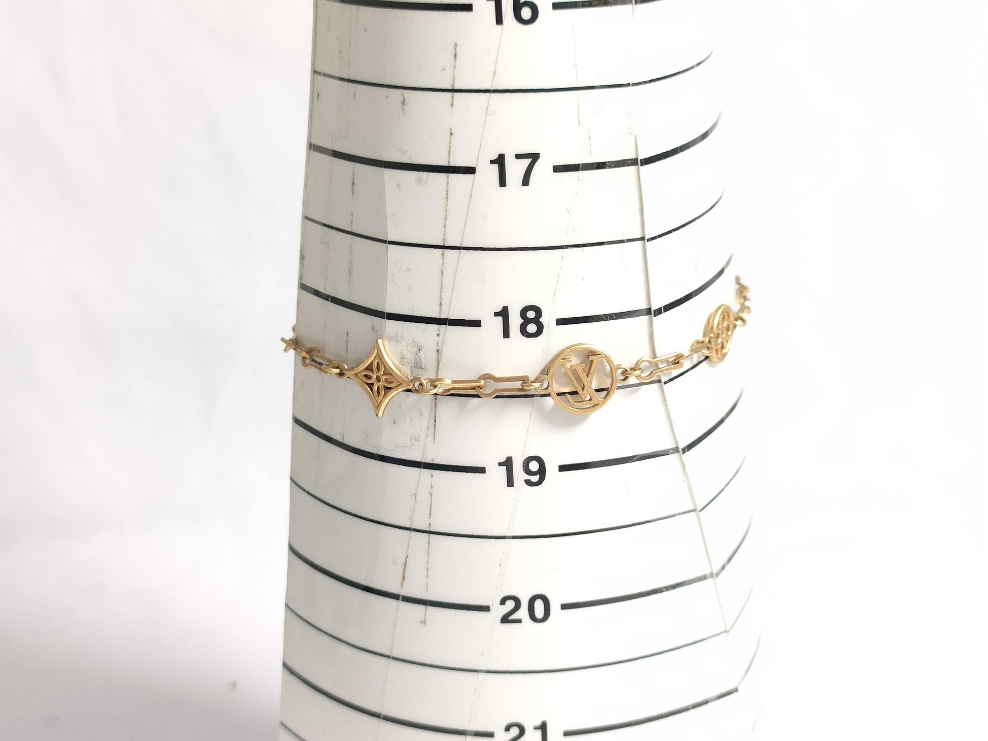 LOUIS VUITTON Forever Young Bracelet/Bangle