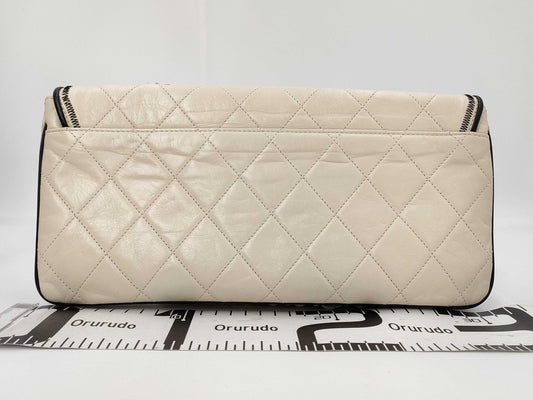 CHANEL CHANEL Shoulder Bag 2.55 East West White with Seal Chain Shoulder Bag