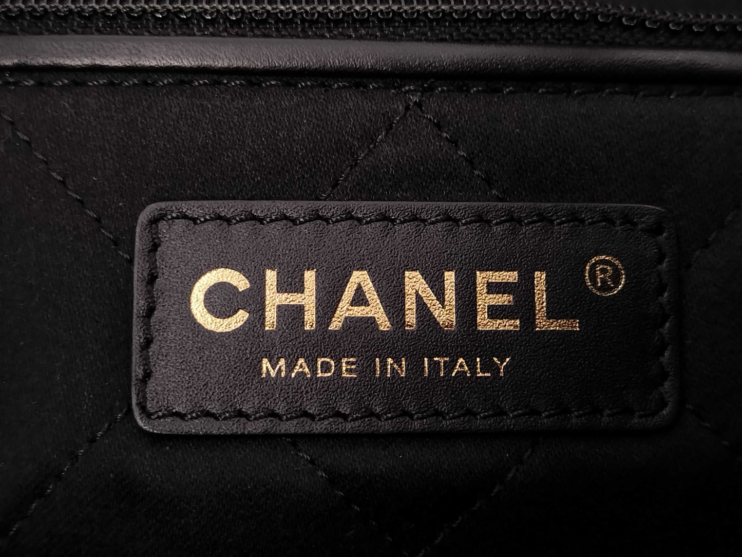 CHANEL CHANEL 22 Shiny Calfskin Chain Shoulder Bag with Gold Hardware and Pouch, AS3260, Serial Number Plate, Black, Shoulder Bag