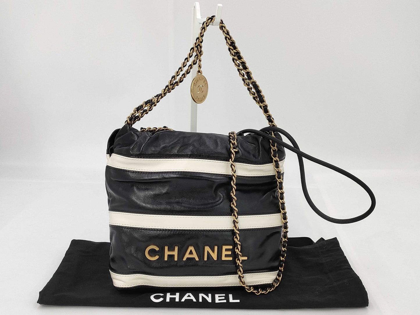 CHANEL CHANEL 22 Shiny Calfskin Chain Shoulder Bag AS3980 with Gold Hardware and Serial Number Plate in Black