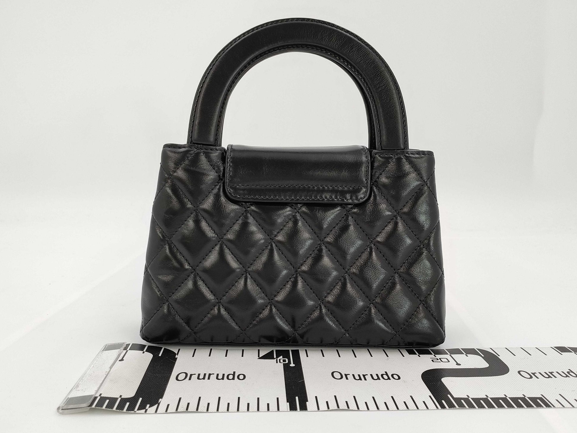 CHANEL Matelasse 2-Way Handbag with Gold Hardware, Chain Shoulder Bag, W19cm, AS4416, Serial Number Plate, Black