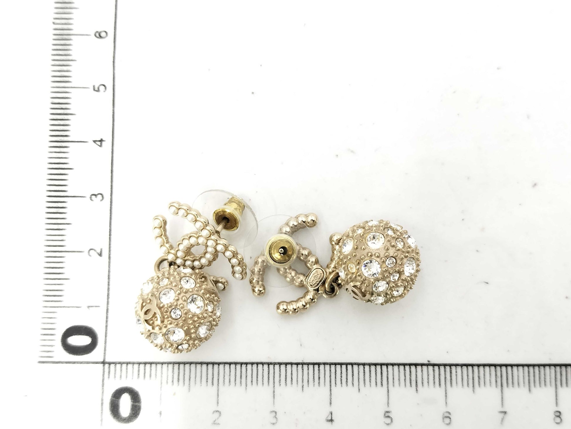 CHANEL Swing C21K Mirror Ball Coco Mark Pearl Earrings