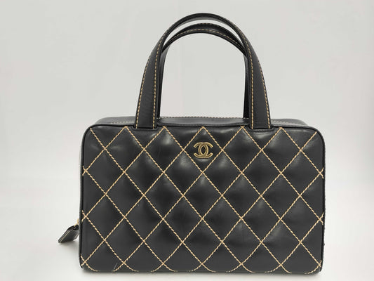 CHANEL Wild Stitch Calfskin Black GD Hardware A18121 7639185 Seal Included No Card Included Handbag