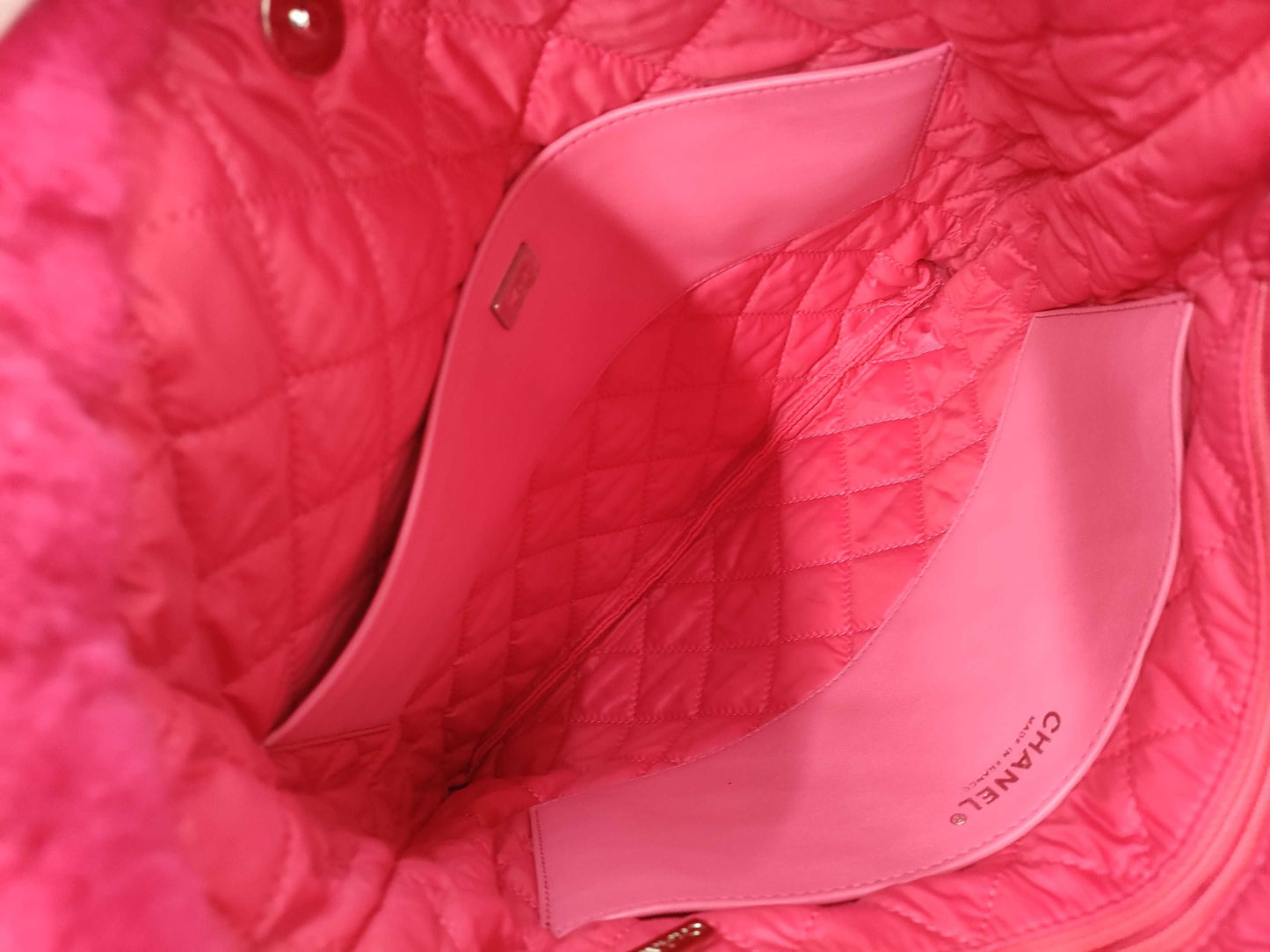 CHANEL Coconeige 2-Way Chain Shoulder Backpack Shearling & Lambskin Chanel Coconeige 2-Way Chain Shoulder Bag Backpack