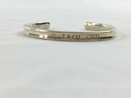 Tiffany & Co. Tiffany 1837 Bangle Bracelet/Bangle