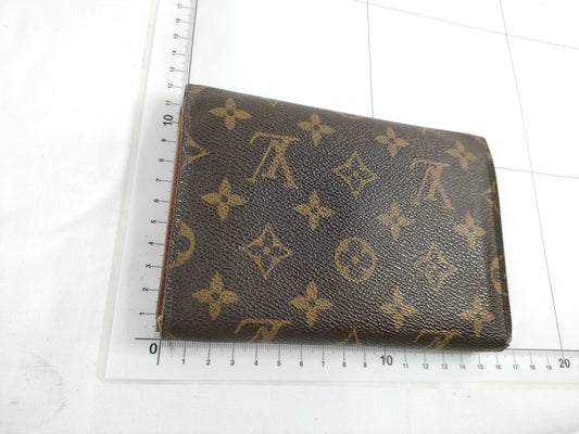LOUIS VUITTON Monogram Louis Vuitton Monogram Wallet