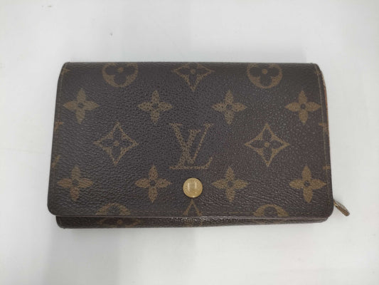 LOUIS VUITTON Monogram Louis Vuitton Monogram Wallet