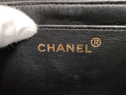 CHANEL Caviar Shoulder Bag
