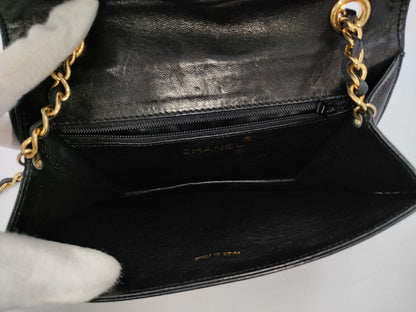 CHANEL Lamb Matelasse Coco Mark Shoulder Bag