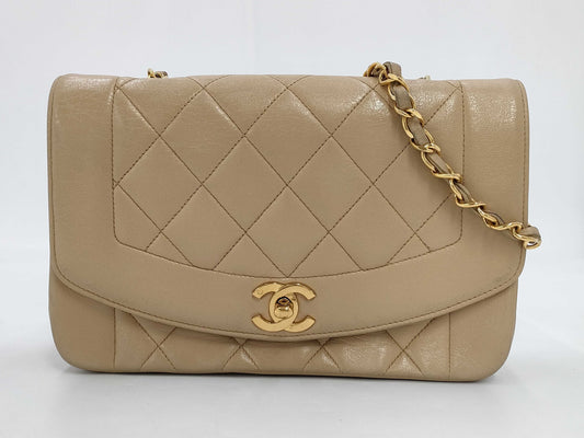 CHANEL Diana 22 Lamb Chain Shoulder Bag with GD Hardware