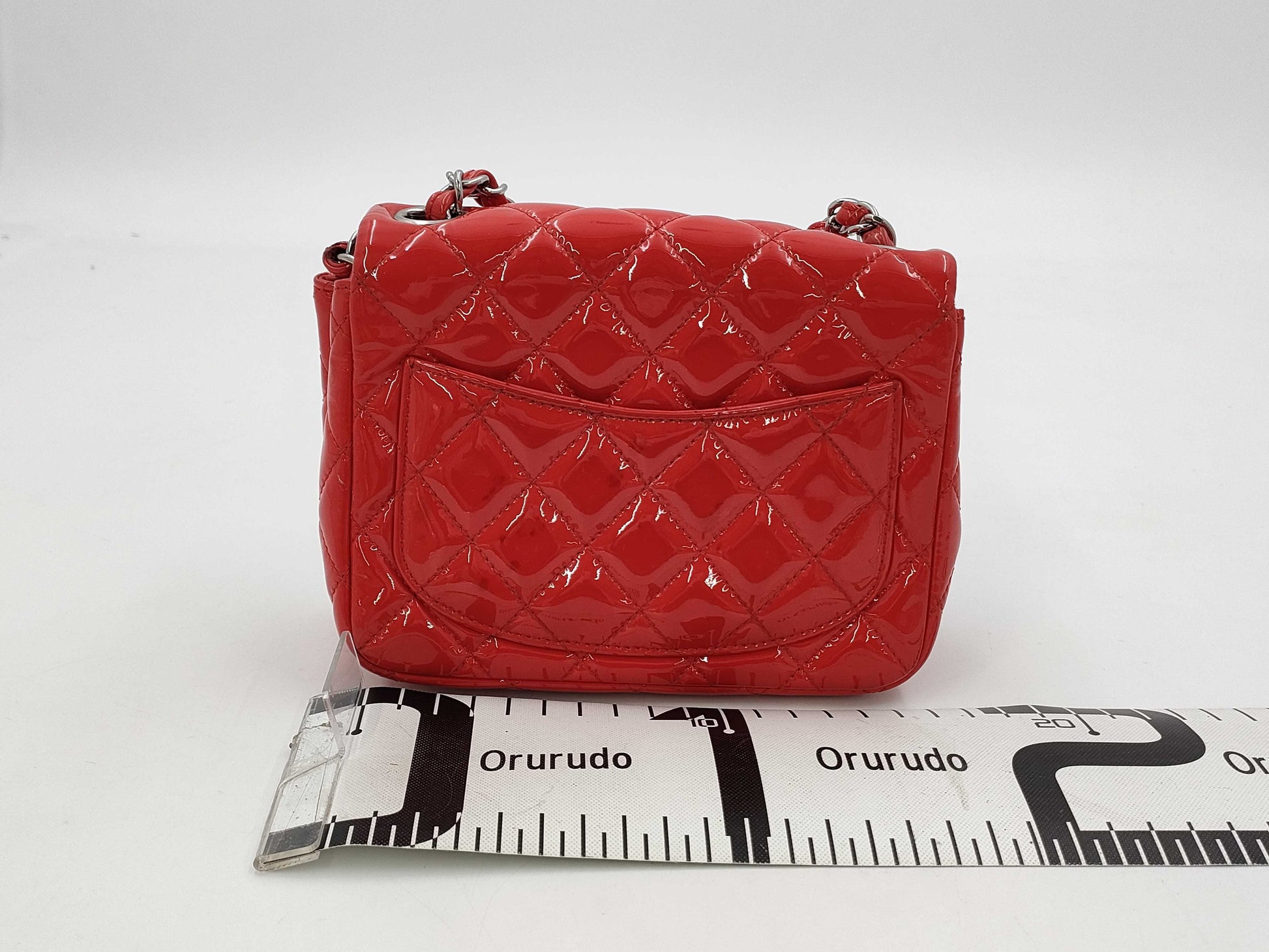 CHANEL CHANEL Mini Matelasse Patent Chain Shoulder Bag