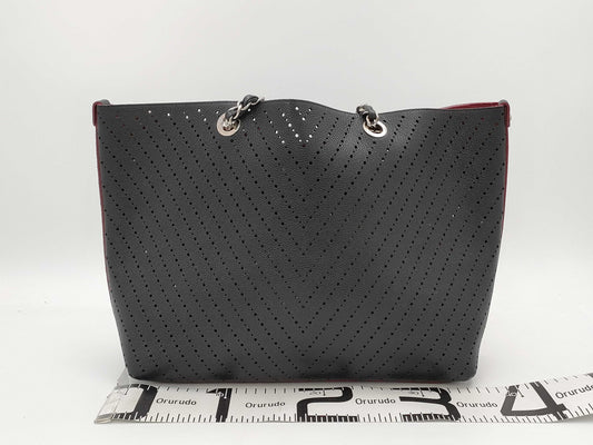 CHANEL Punching Chain Tote 22303300 Tote Bag