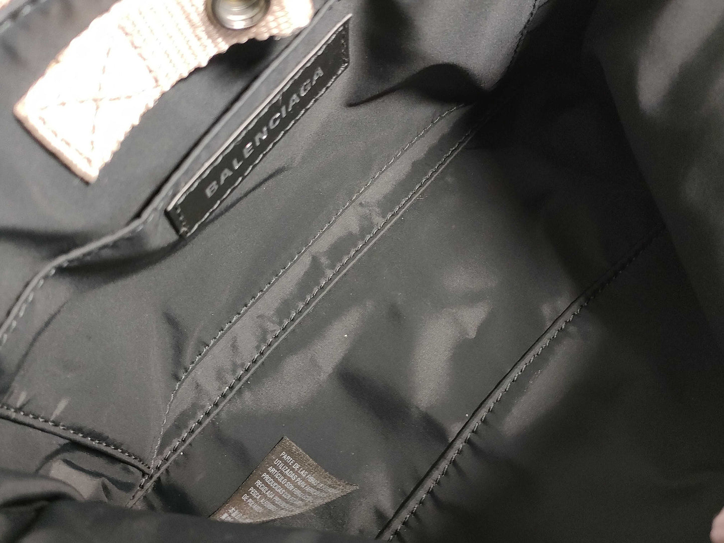 BALENCIAGA Amy Messenger Bag 656106