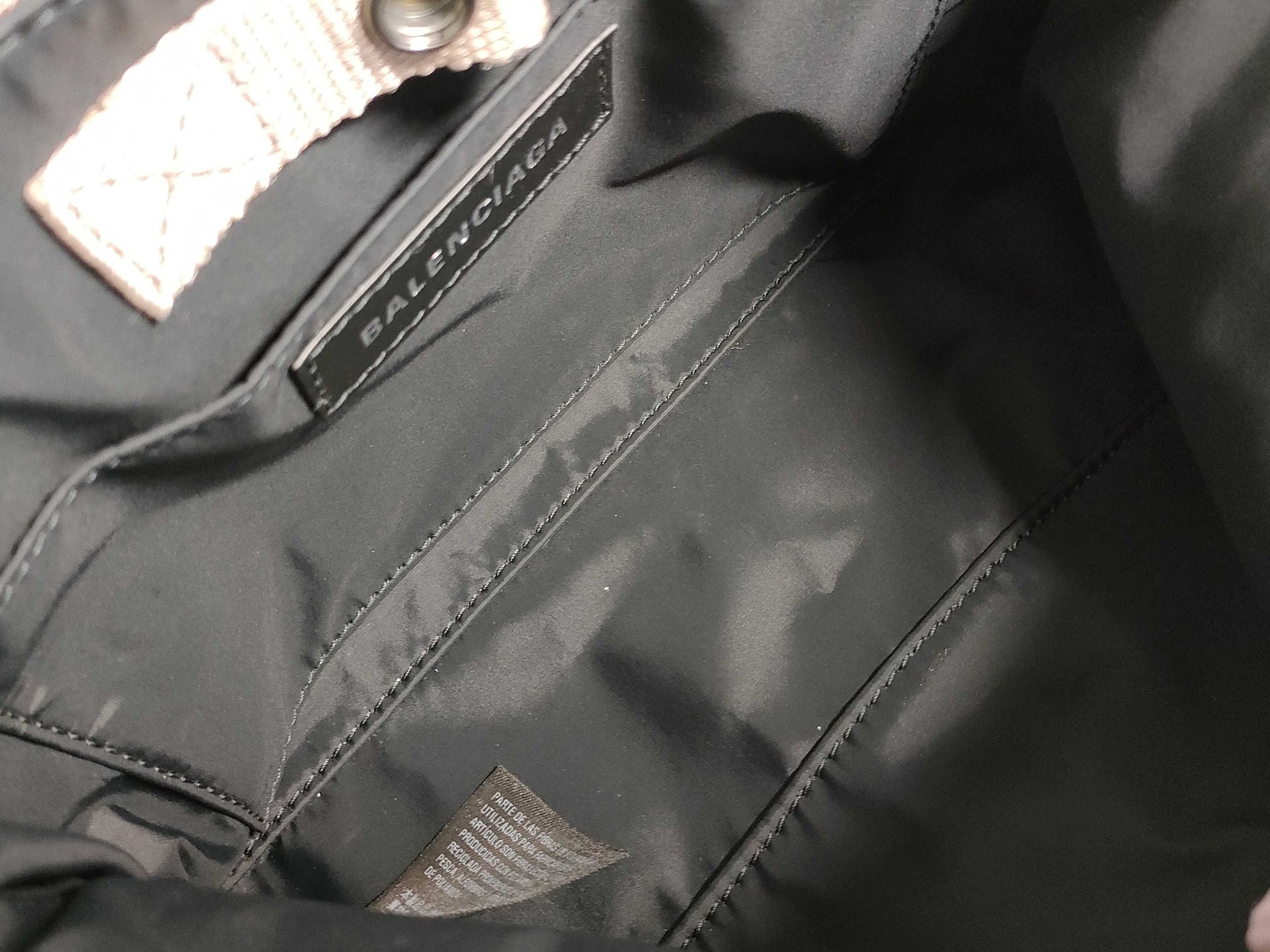 BALENCIAGA Amy Messenger Bag 656106