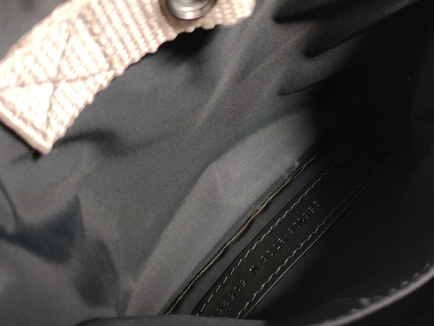 BALENCIAGA Amy Messenger Bag 656106