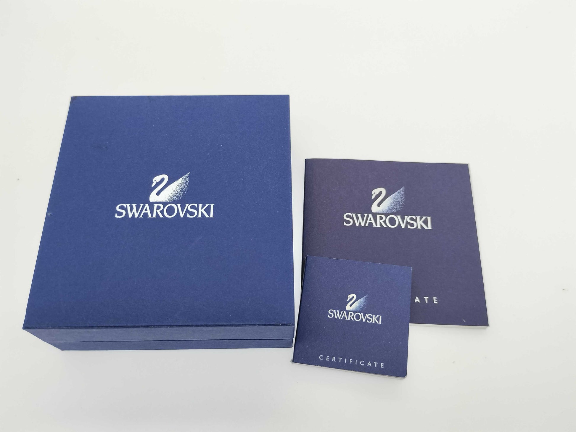 SWAROVSKI Brooch Box Brooch