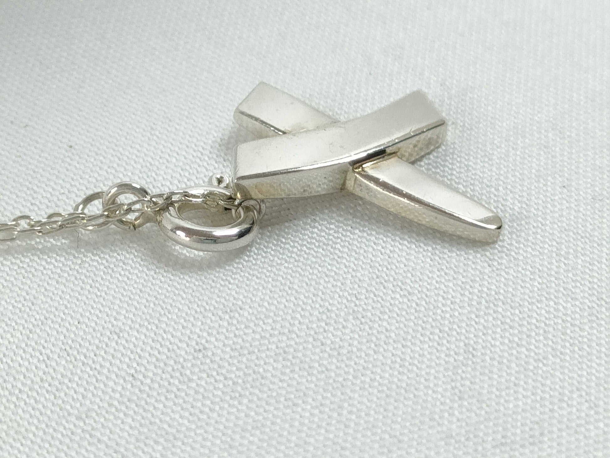 Tiffany & Co. Tiffany Graffiti Kiss Bracelet Bracelet Bangle
