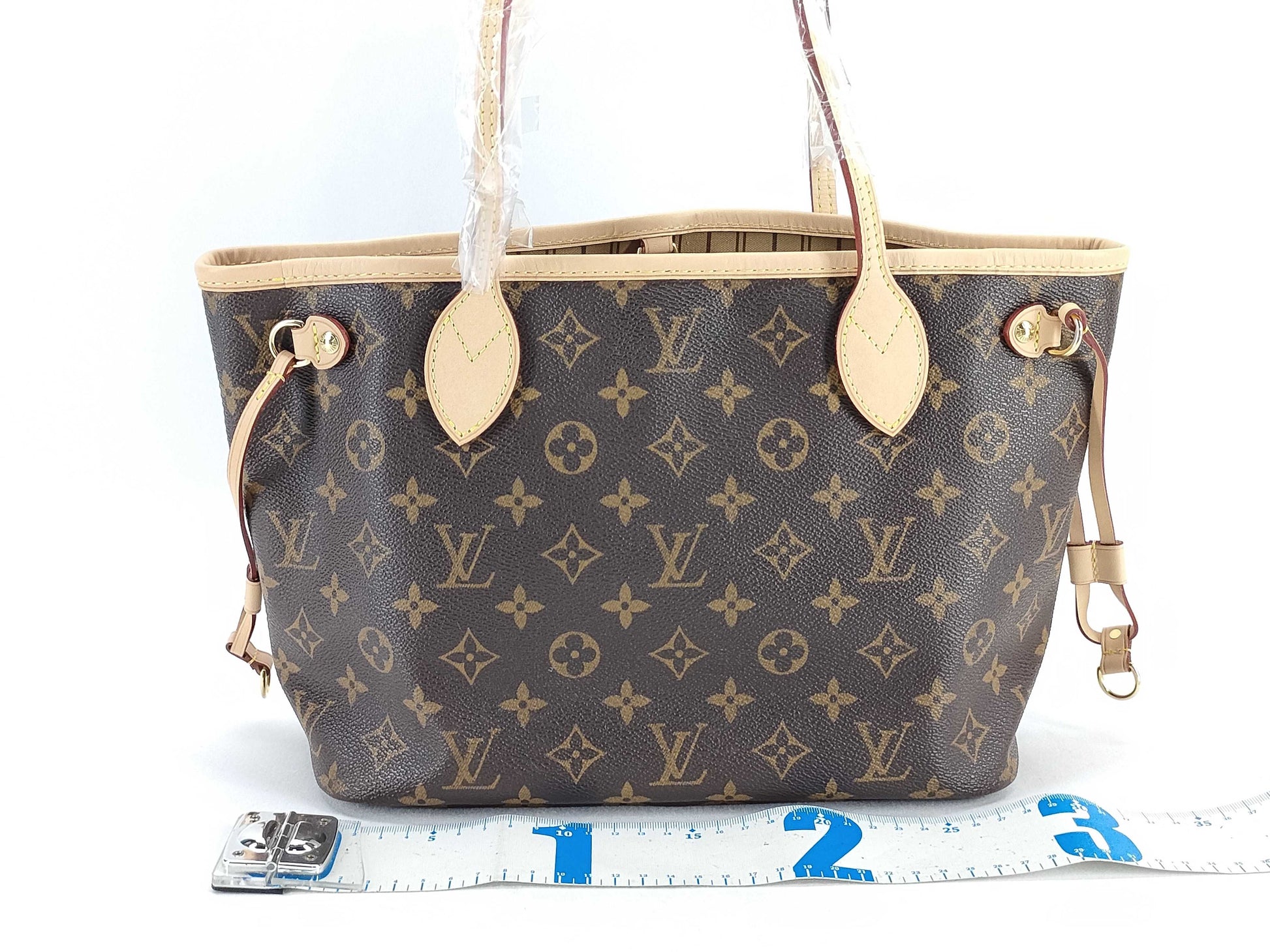 LOUIS VUITTON Monogram Neverfull PM Tote Bag