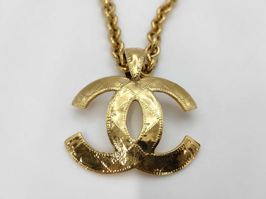 CHANEL Coco 94P Necklace