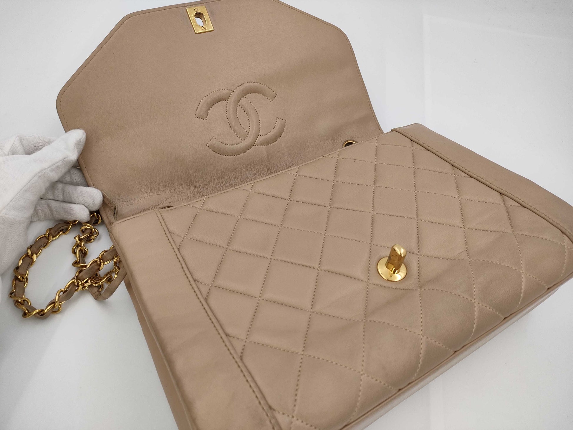 CHANEL Matelasse Chain Shoulder Bag 1804371 Shoulder Bag