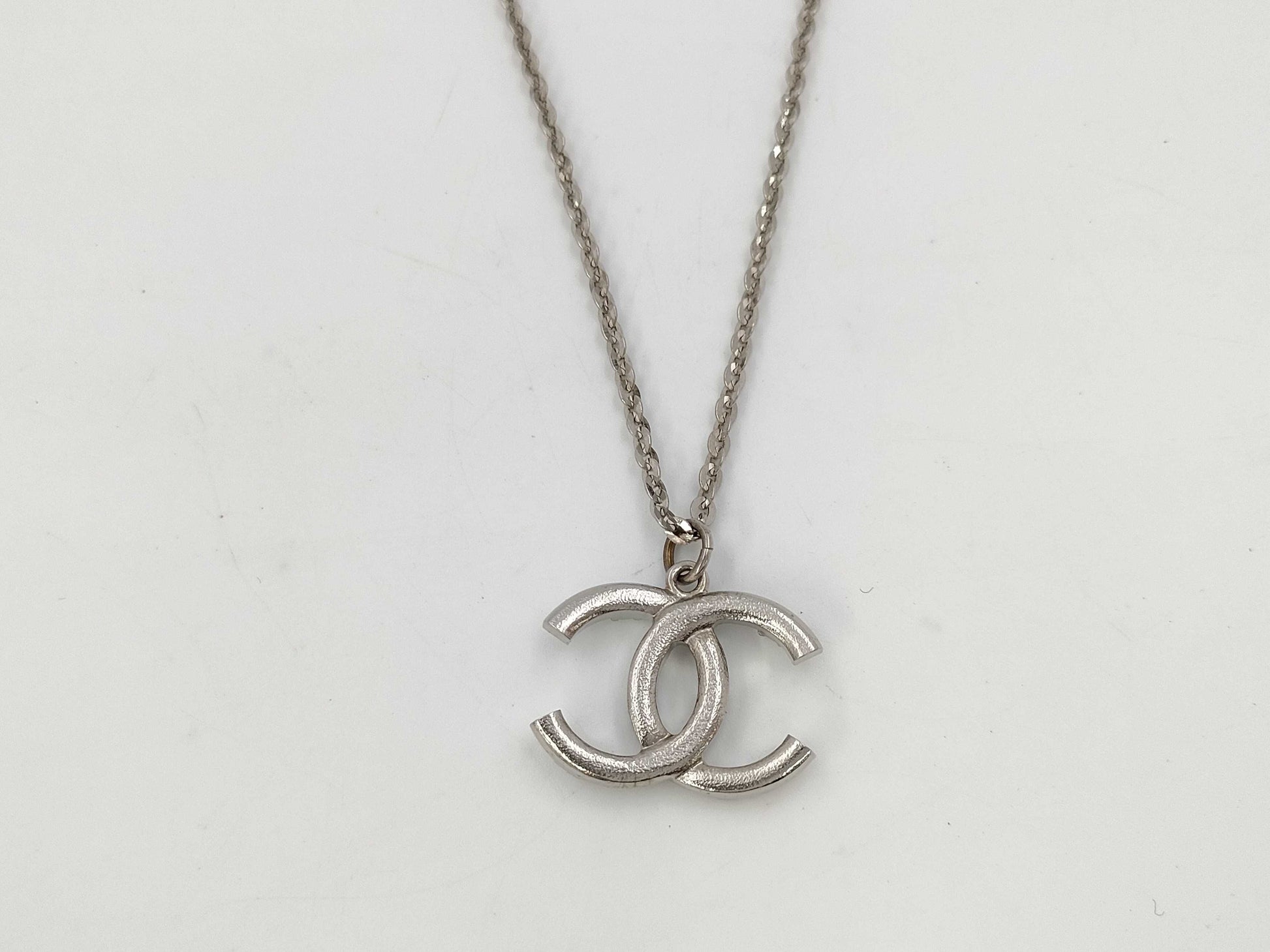 CHANEL Coco Mark Rhinestone Pearl Long C20B Necklace
